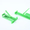 Cross-border exclusive disposable umbilical cord cutter, sterilized aseptically, portable for single use, easy to operate Application Scenario